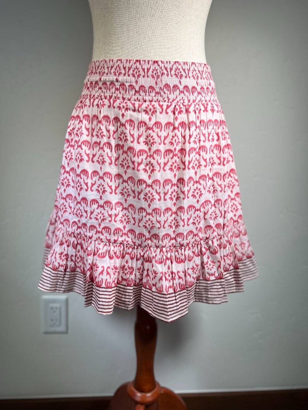 Bell By Alicia Bell Block Print Smocked Mini Skirt Medium Pink Silk Cotton Blend